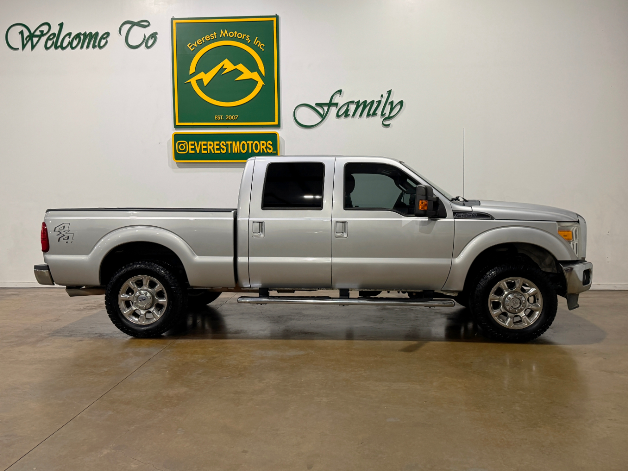 Ford Super Duty F-250 SRW  2015
