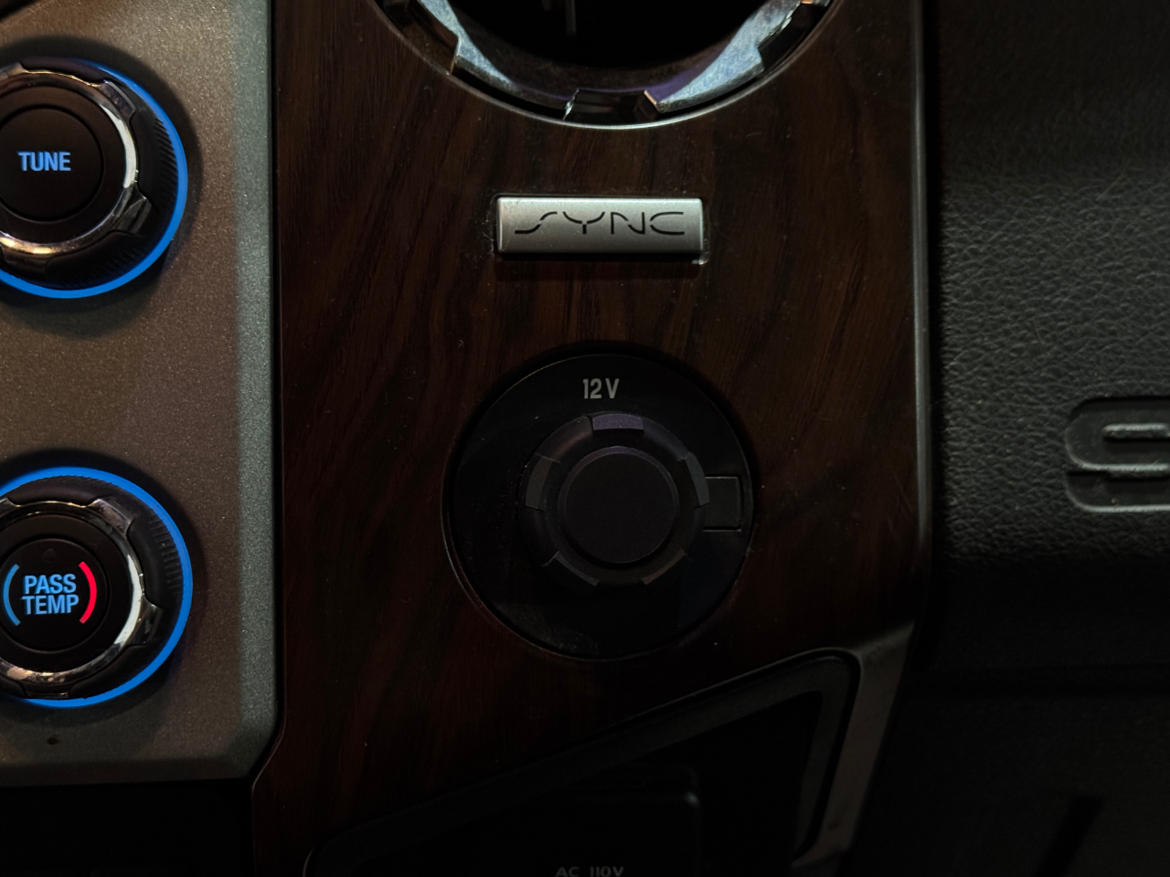 Ford Super Duty F-250 SRW  2015