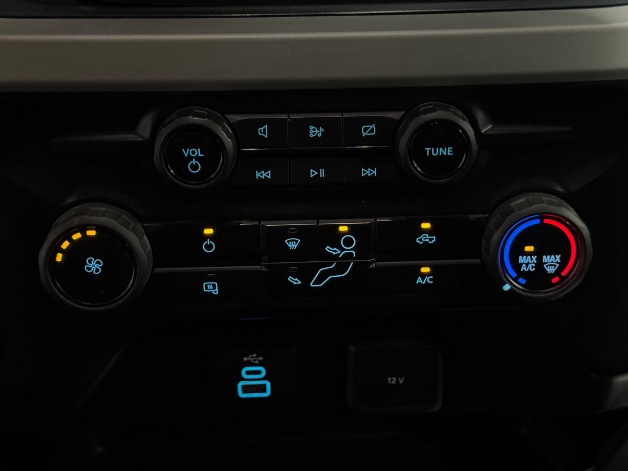 Ford Super Duty F-350 DRW  2023