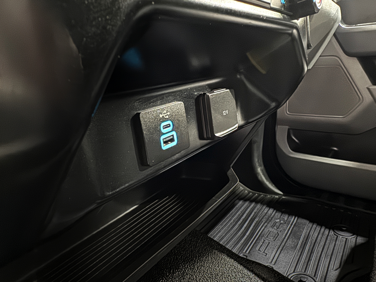 Ford Super Duty F-350 DRW  2023