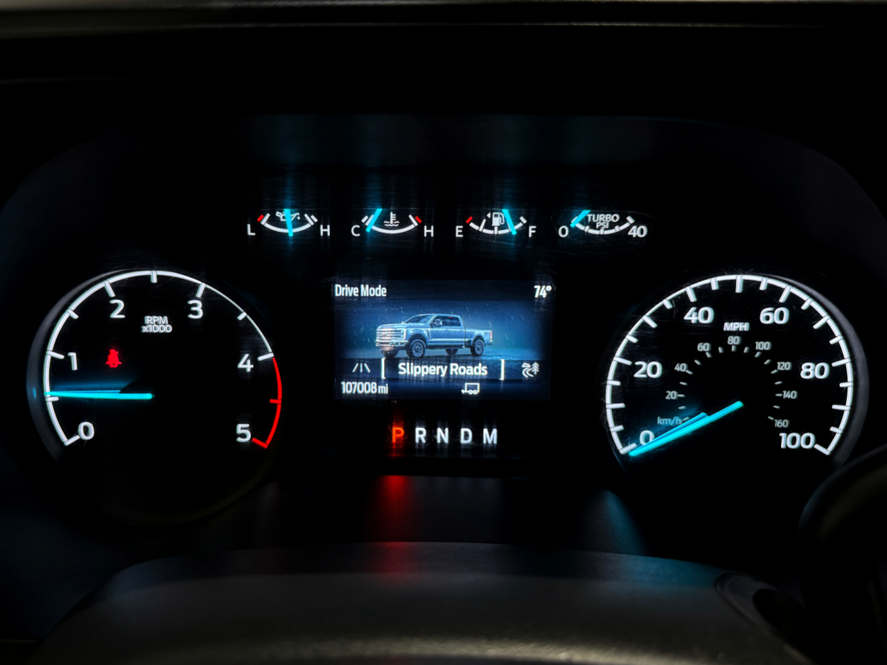 Ford Super Duty F-350 DRW  2023