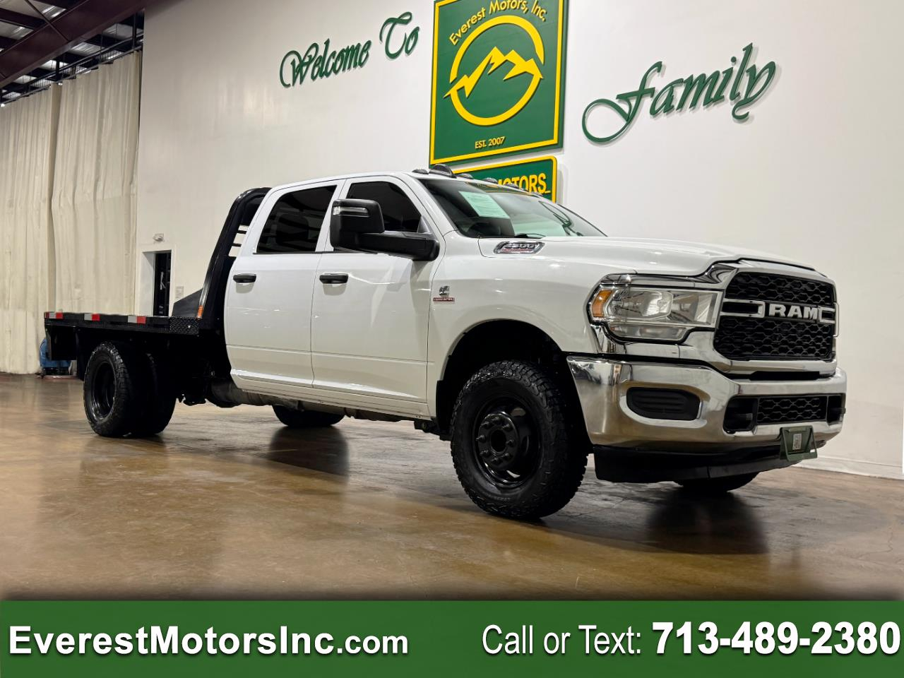 2024 RAM 3500 TRADESMAN 4X4 CC 9FT FLATBED 6.7 DIESEL AISIN 1OWN