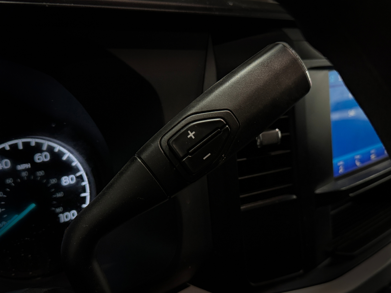 Ford Super Duty F-350 DRW  2024