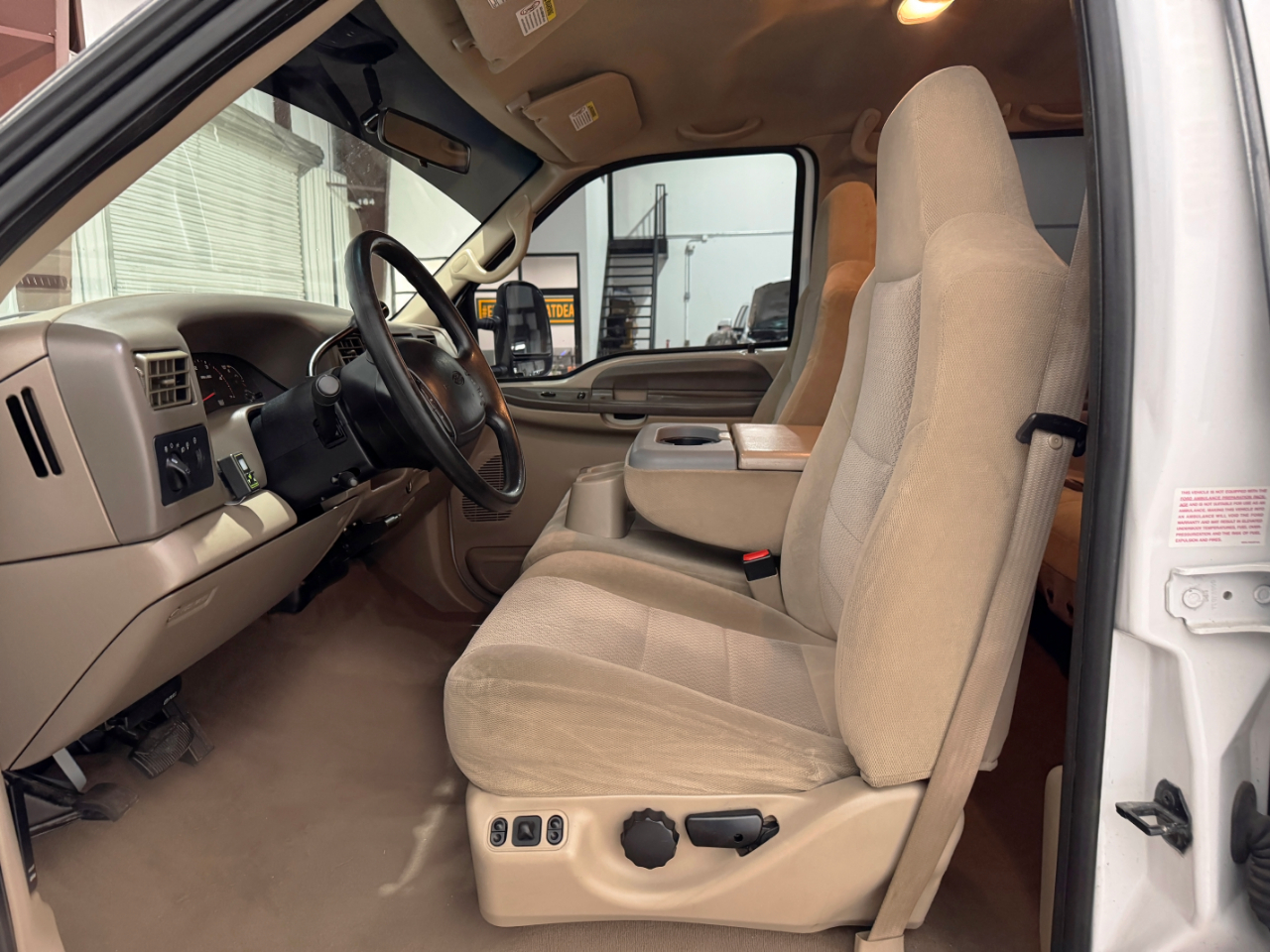 Ford Super Duty F-350 SRW  2002