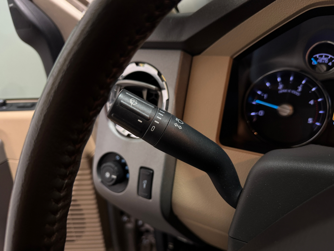 Ford Super Duty F-250 SRW  2014