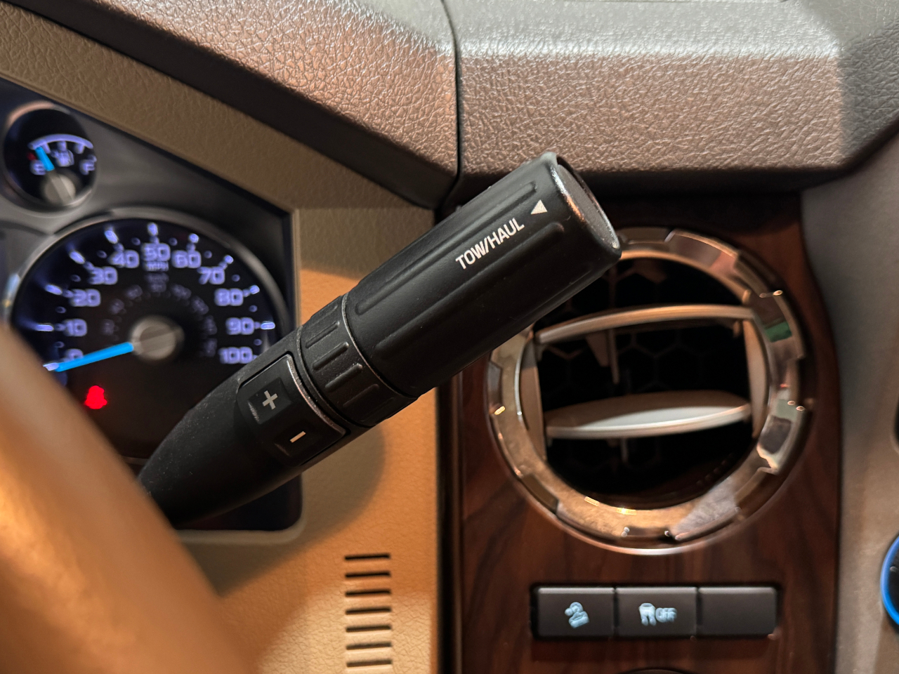 Ford Super Duty F-250 SRW  2014