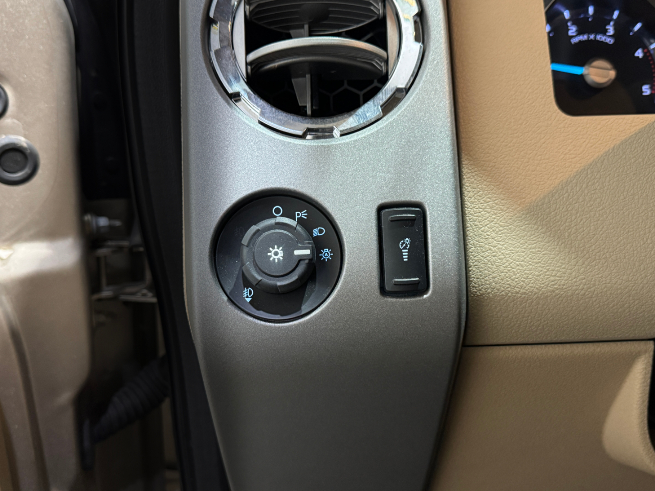 Ford Super Duty F-250 SRW  2014