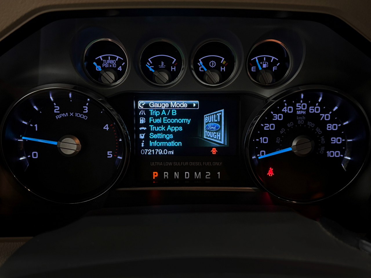 Ford Super Duty F-250 SRW  2014