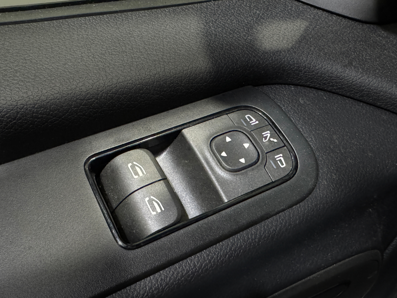 Mercedes-Benz Sprinter Cargo Van  2024