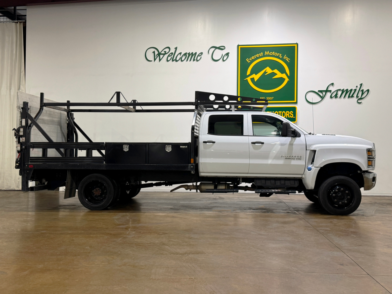 Chevrolet Silverado 5500 HD  2022