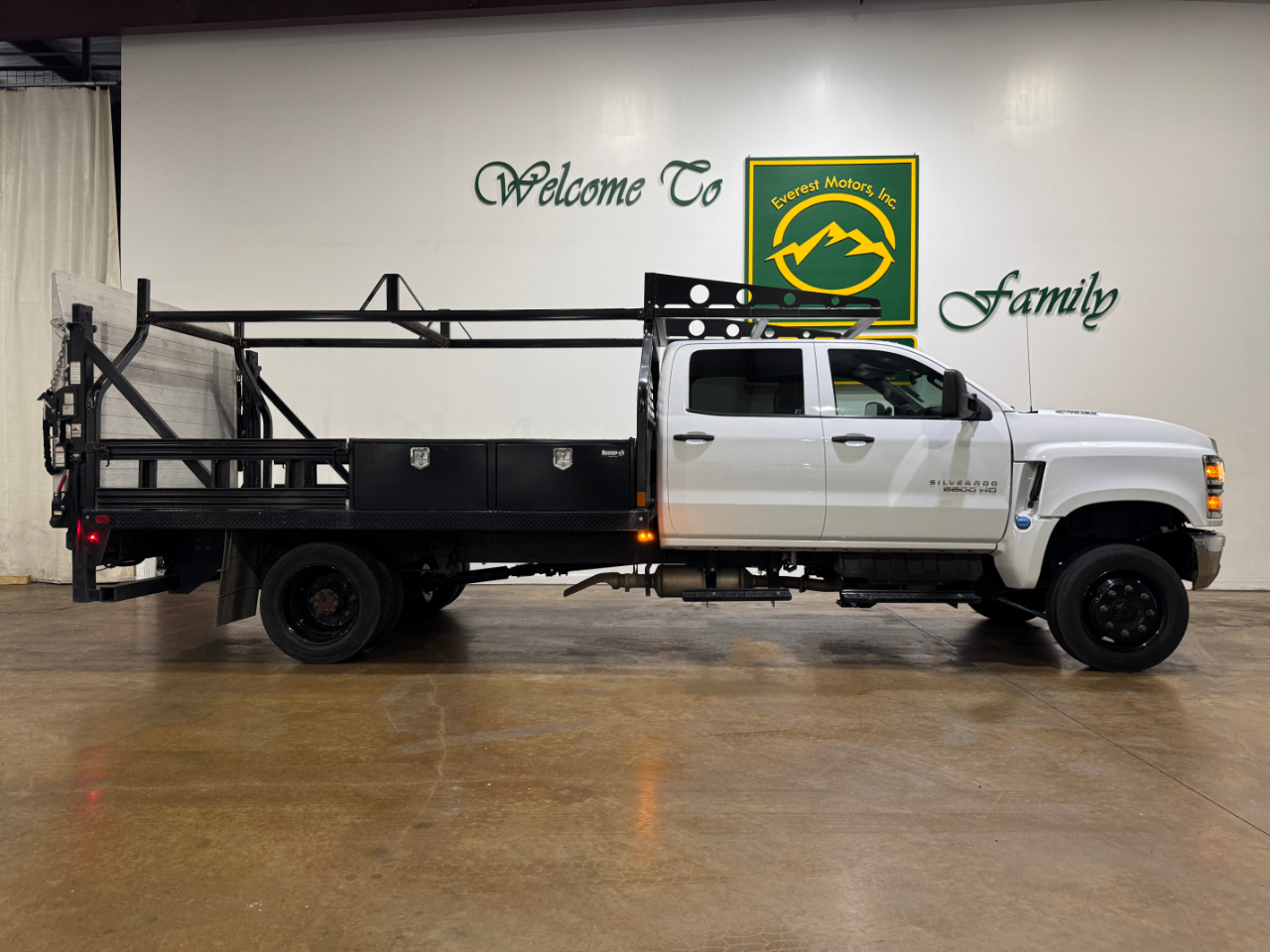 Chevrolet Silverado 5500 HD  2022