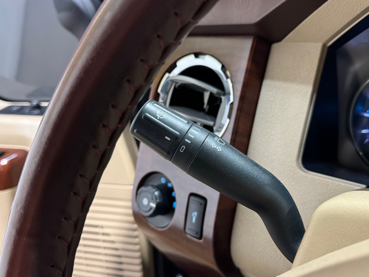 Ford Super Duty F-250 SRW  2014