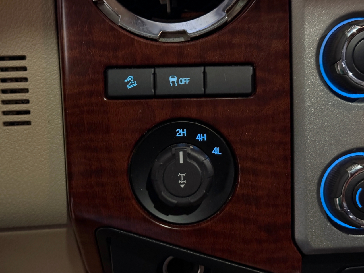 Ford Super Duty F-250 SRW  2014