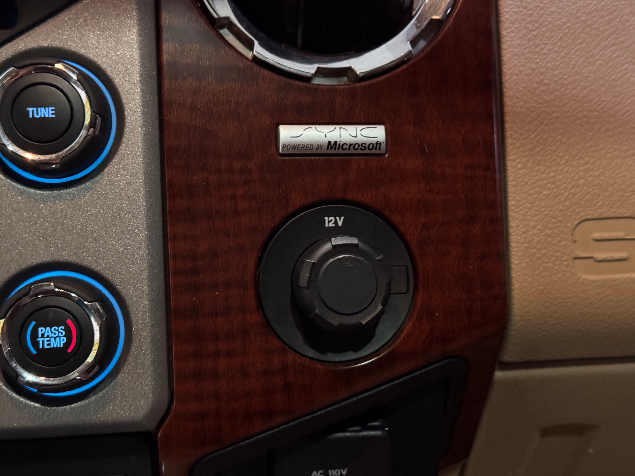 Ford Super Duty F-250 SRW  2014