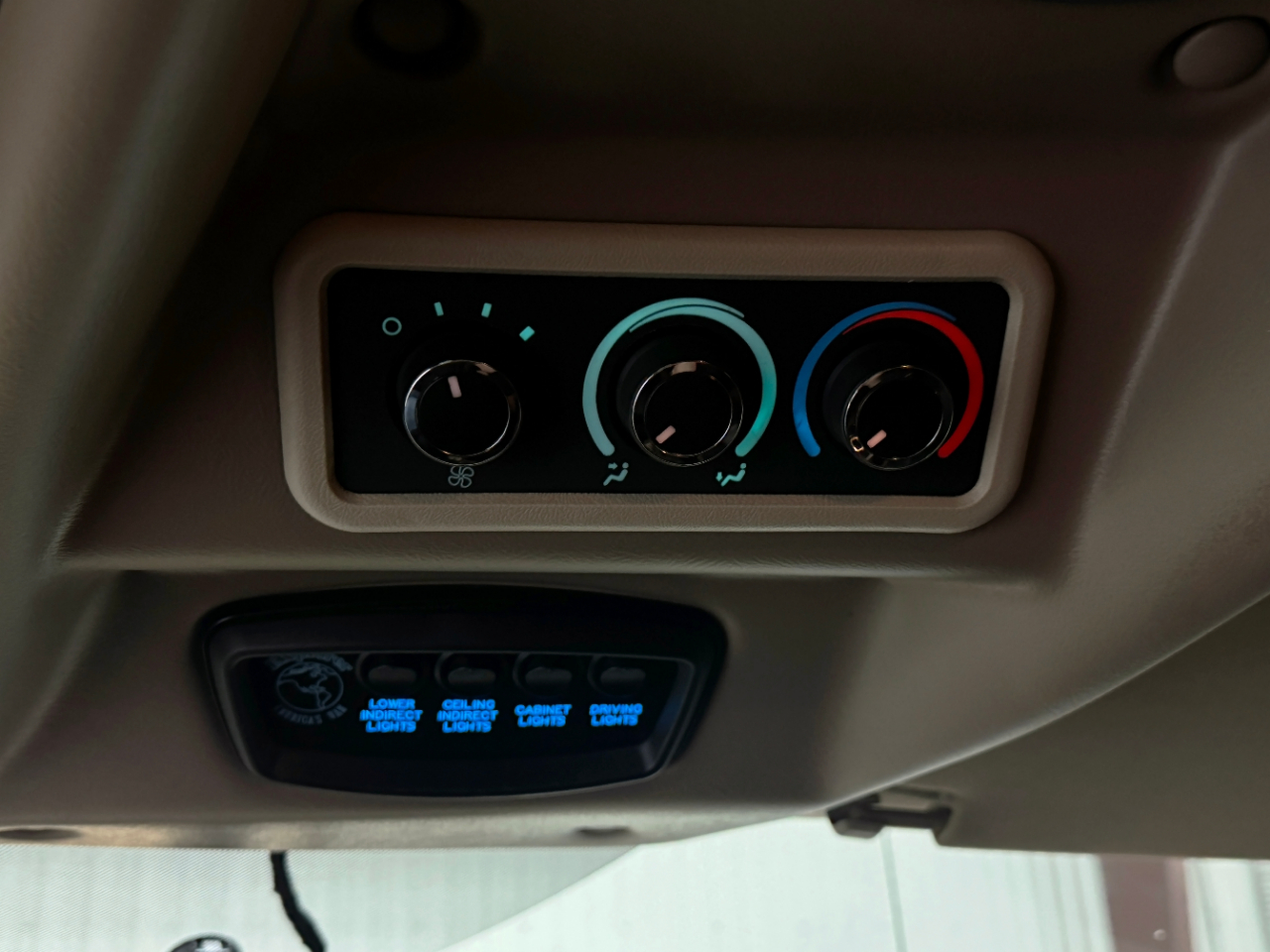 Chevrolet Express Passenger  2016