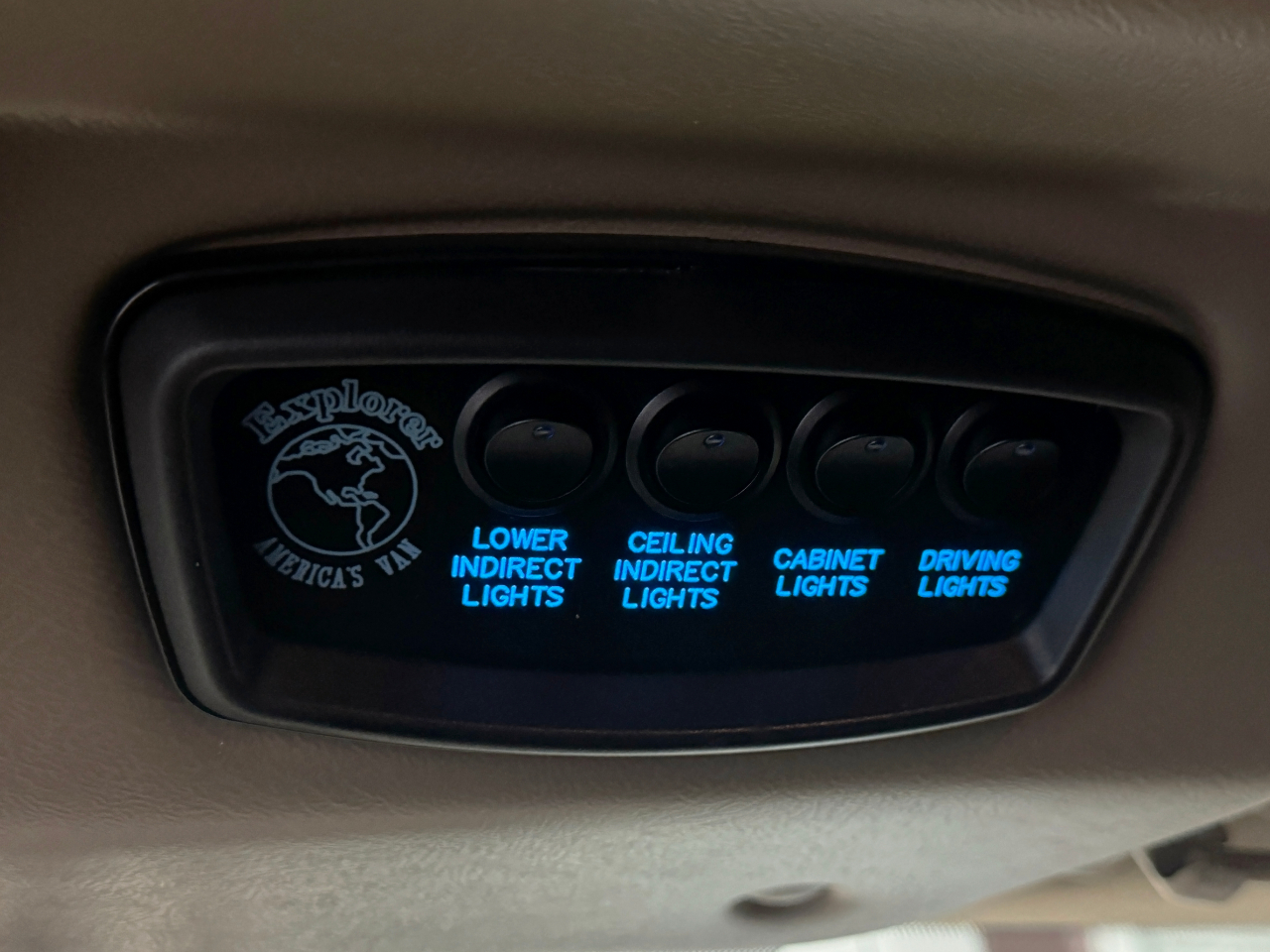 Chevrolet Express Passenger  2016