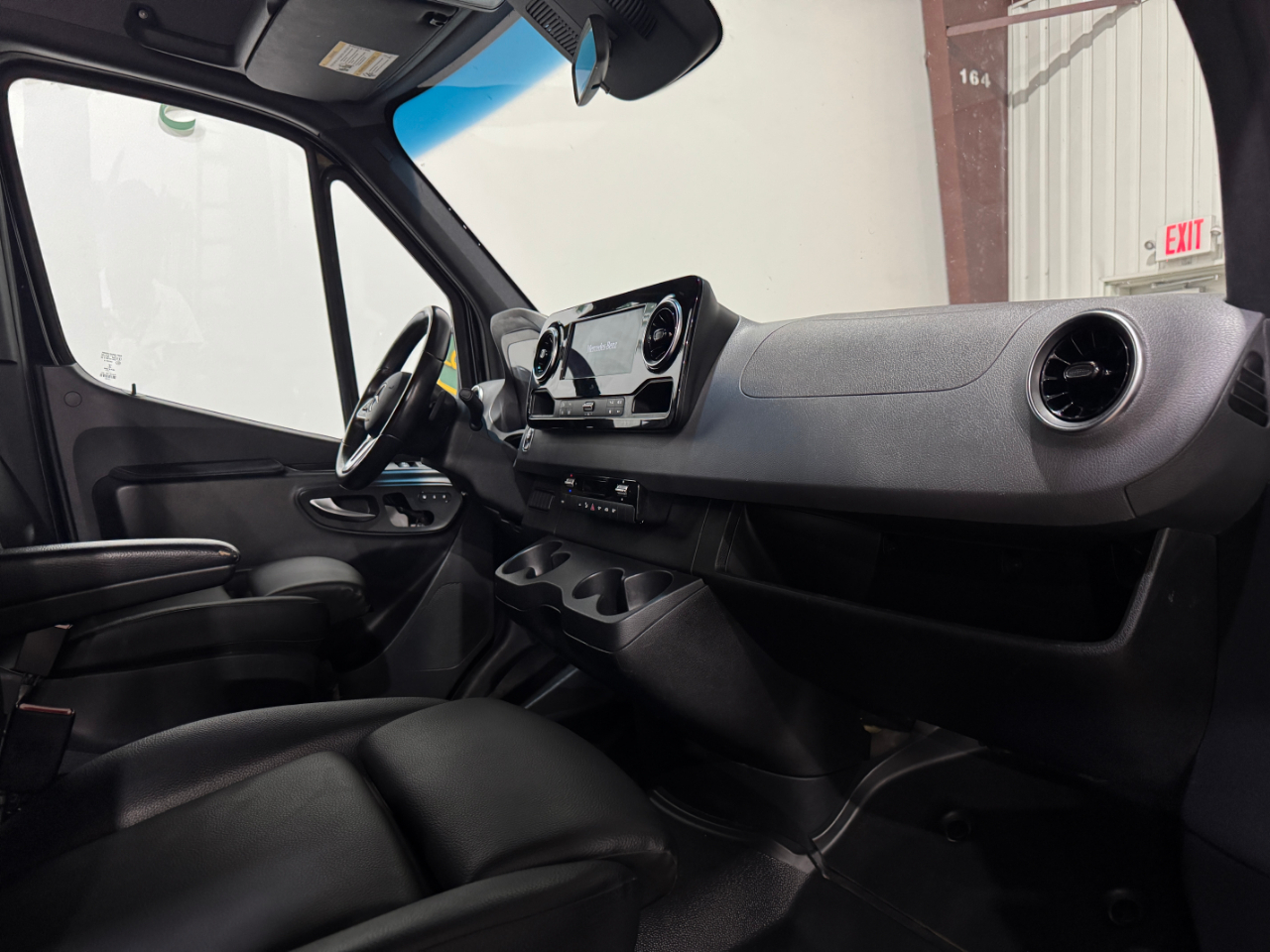 Mercedes-Benz Sprinter Passenger Van  2021