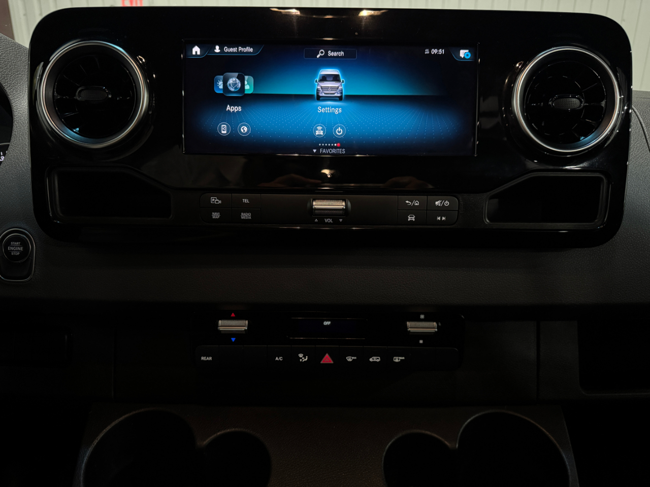 Mercedes-Benz Sprinter Passenger Van  2021