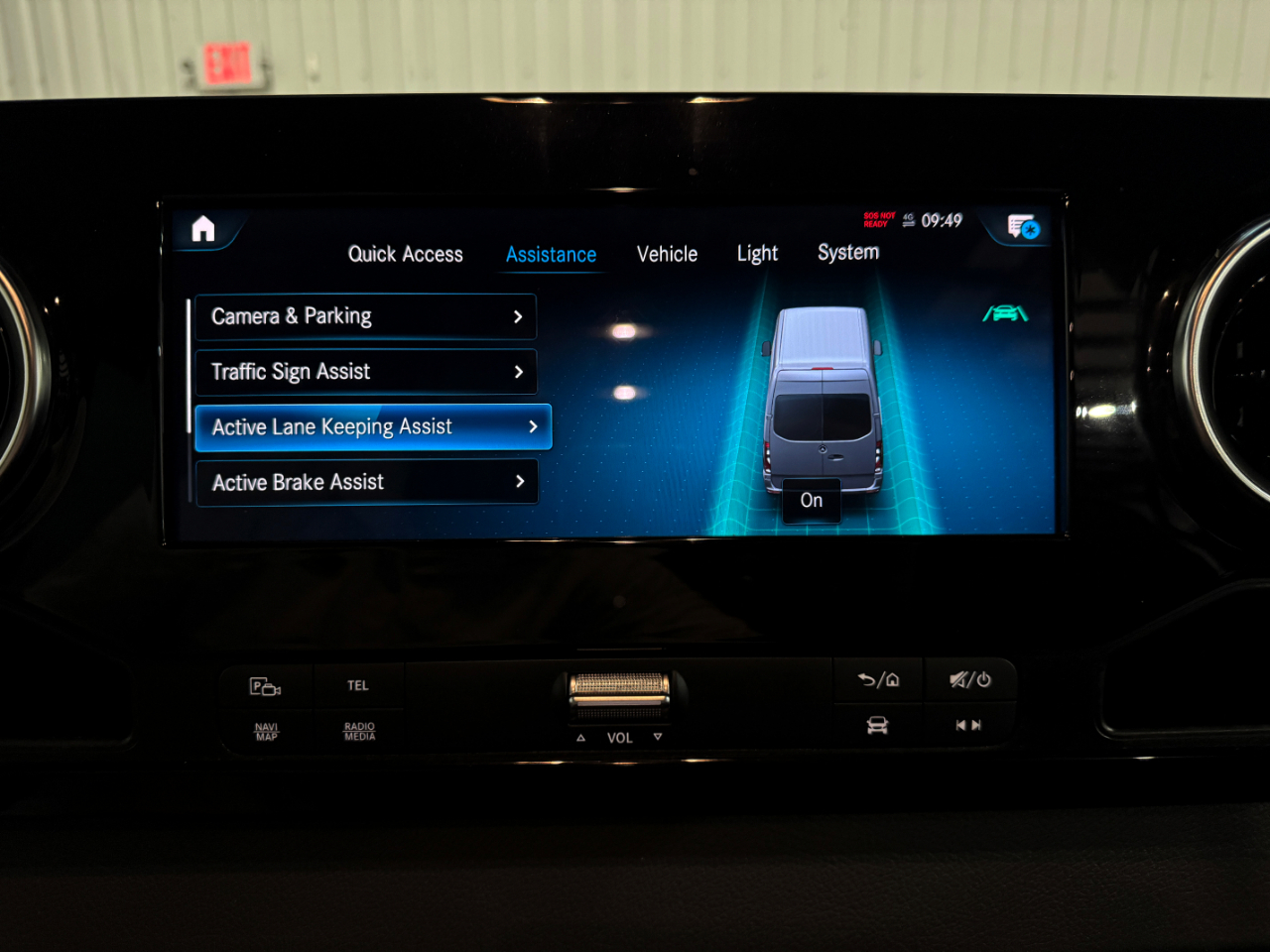 Mercedes-Benz Sprinter Passenger Van  2021