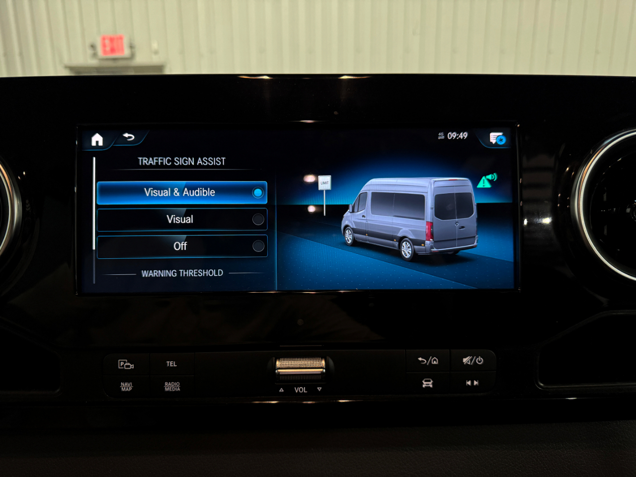 Mercedes-Benz Sprinter Passenger Van  2021