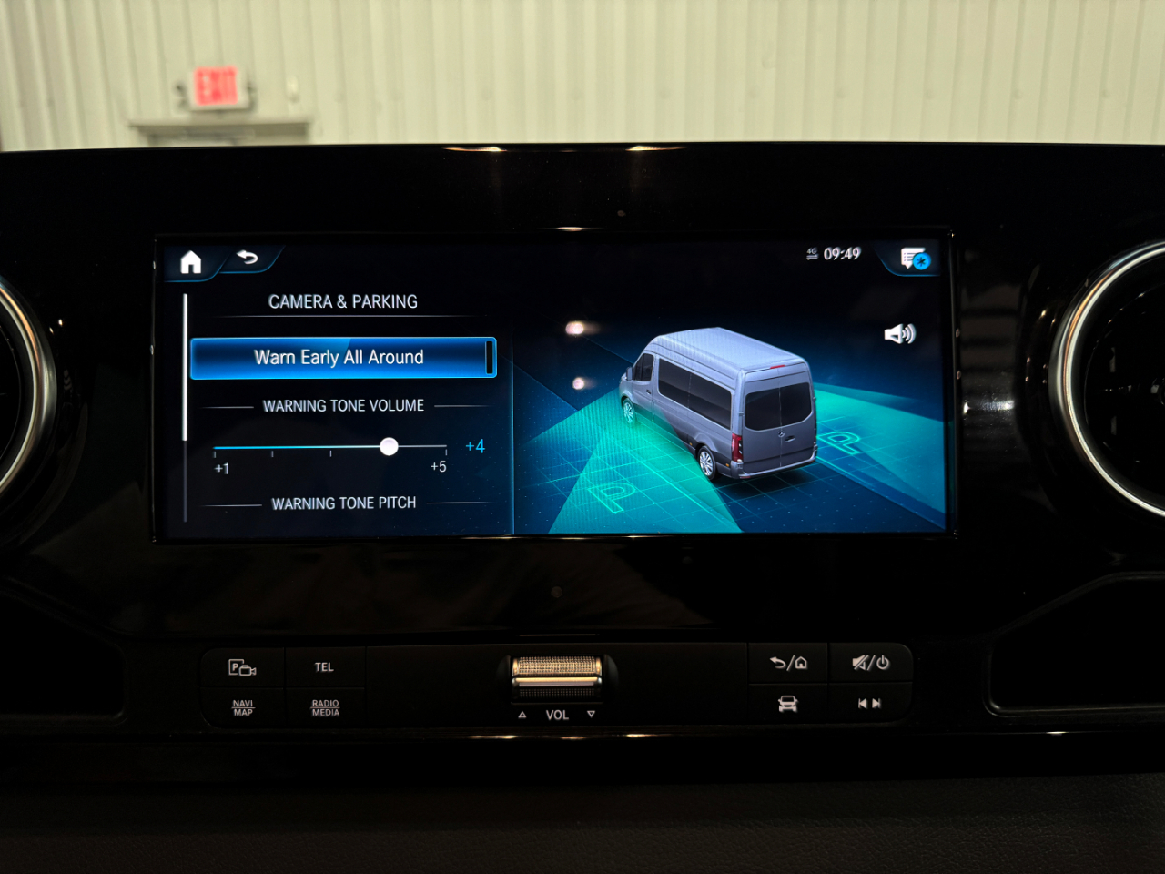 Mercedes-Benz Sprinter Passenger Van  2021