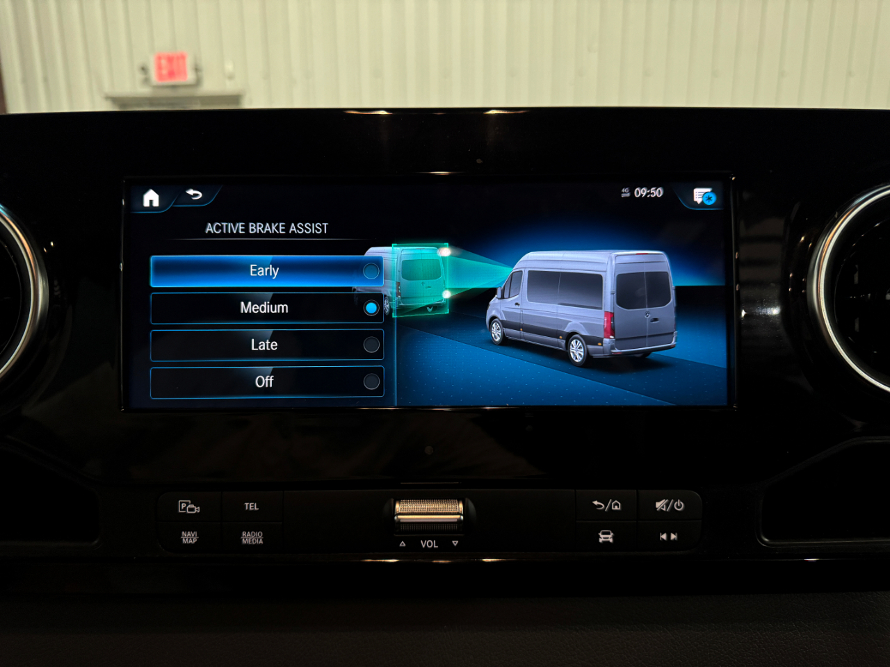 Mercedes-Benz Sprinter Passenger Van  2021