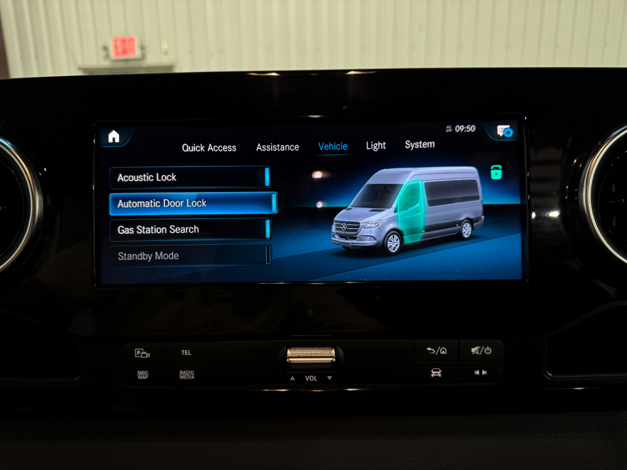 Mercedes-Benz Sprinter Passenger Van  2021