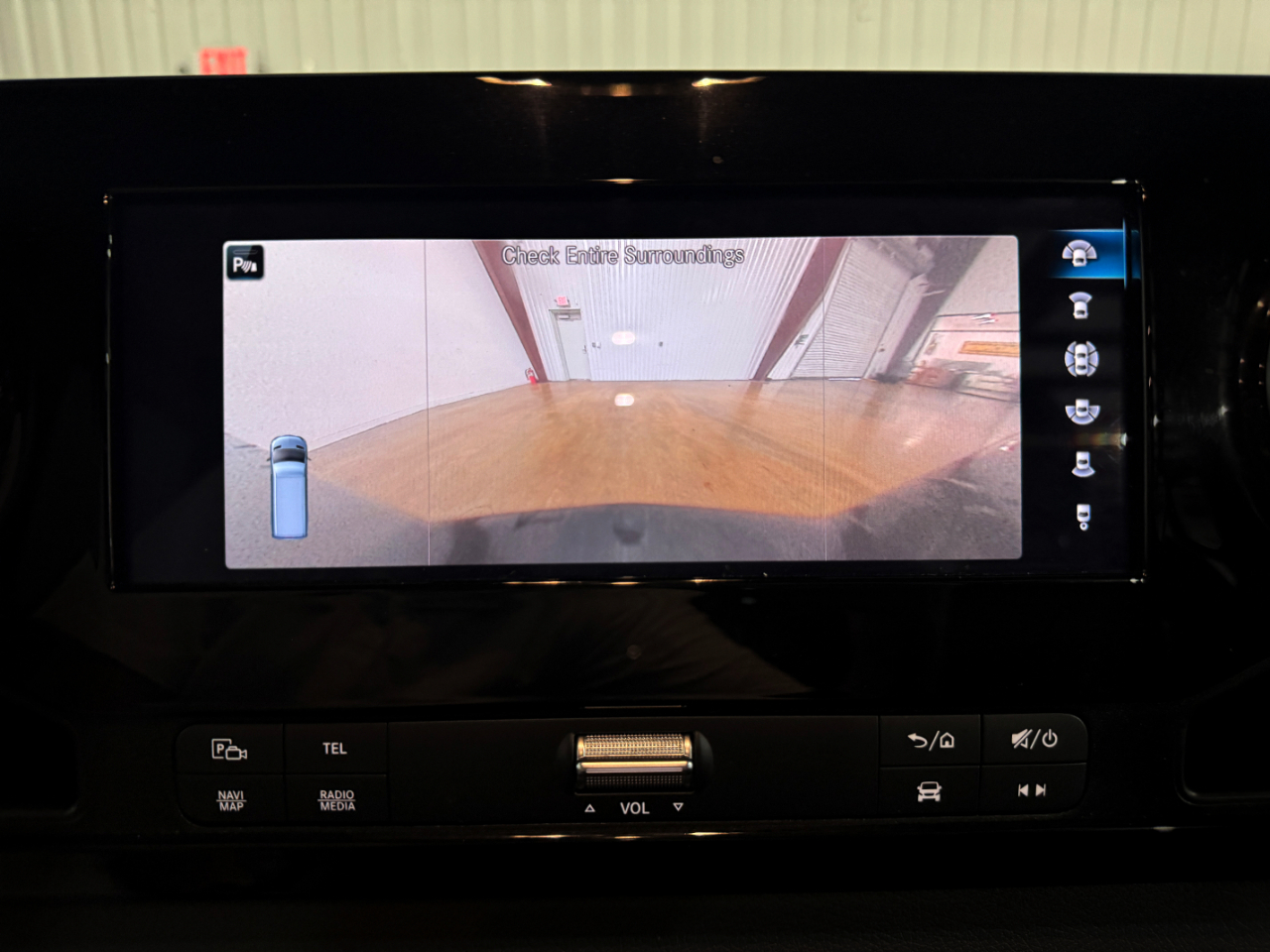 Mercedes-Benz Sprinter Passenger Van  2021