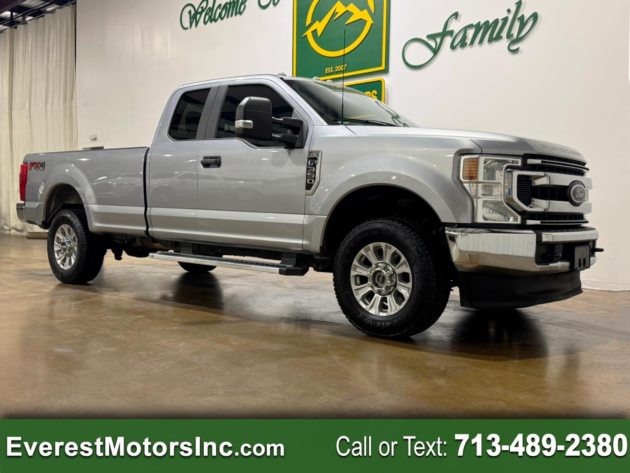 Ford Super Duty F-350 SRW  2022