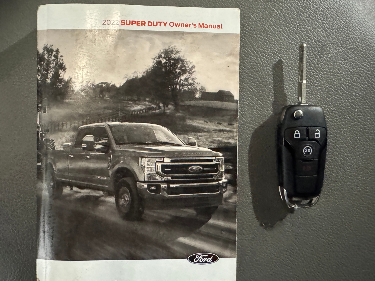 Ford Super Duty F-350 SRW  2022