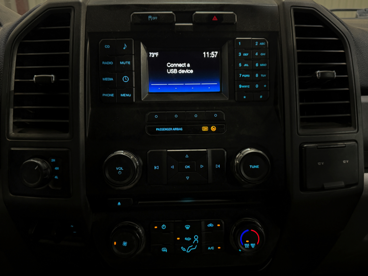 Ford Super Duty F-350 DRW  2017