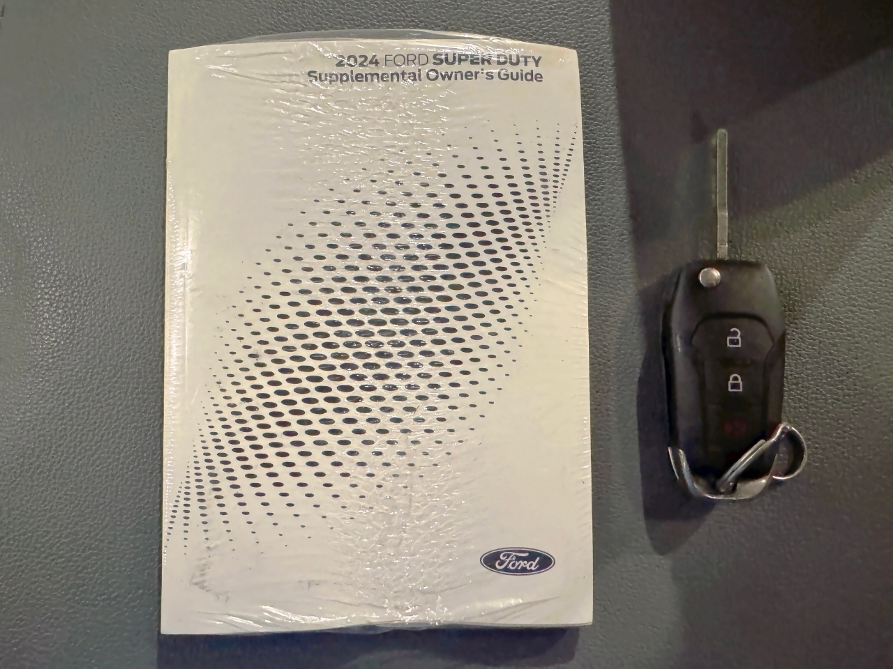 Ford Super Duty F-350 DRW  2024