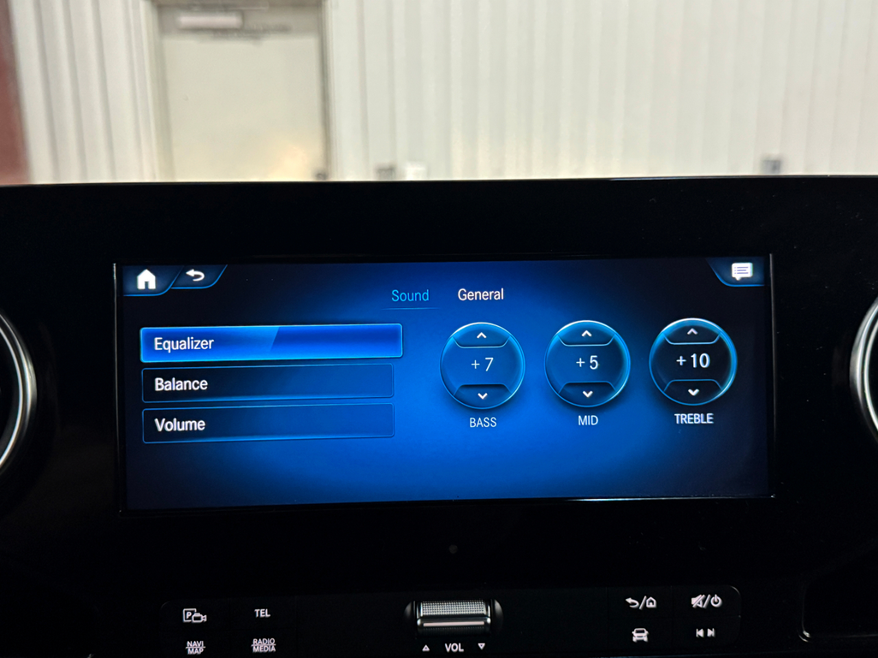 Mercedes-Benz Sprinter Van  2023