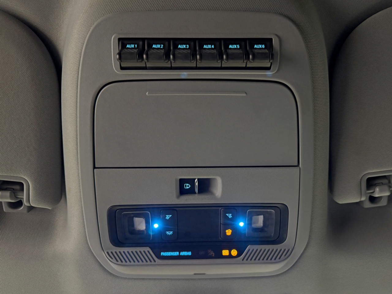 Ford Super Duty F-350 DRW  2024