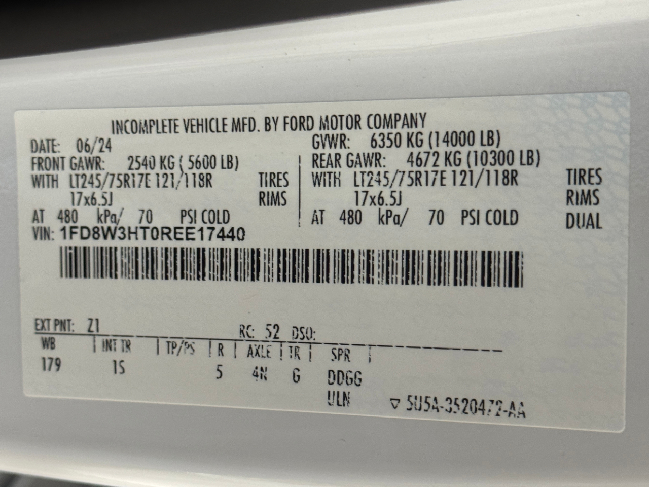 Ford Super Duty F-350 DRW  2024