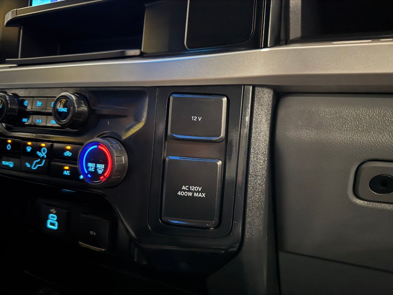 Ford Super Duty F-350 DRW  2024