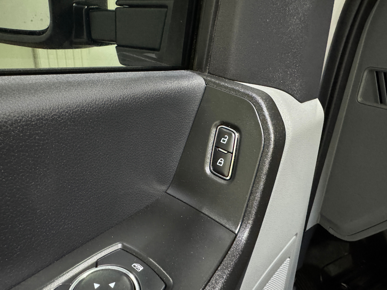 Ford Super Duty F-350 DRW  2024