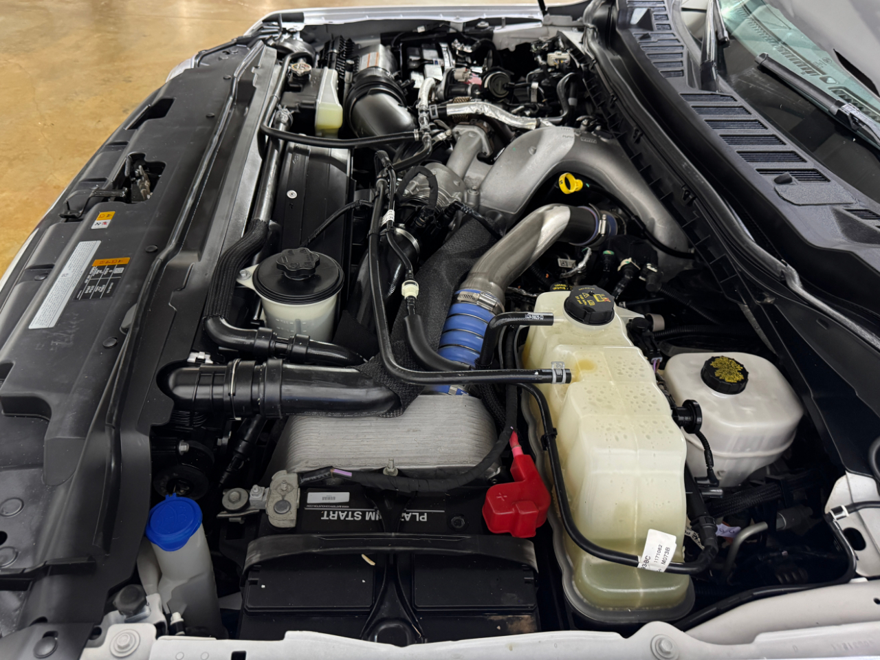 Ford Super Duty F-350 DRW  2024