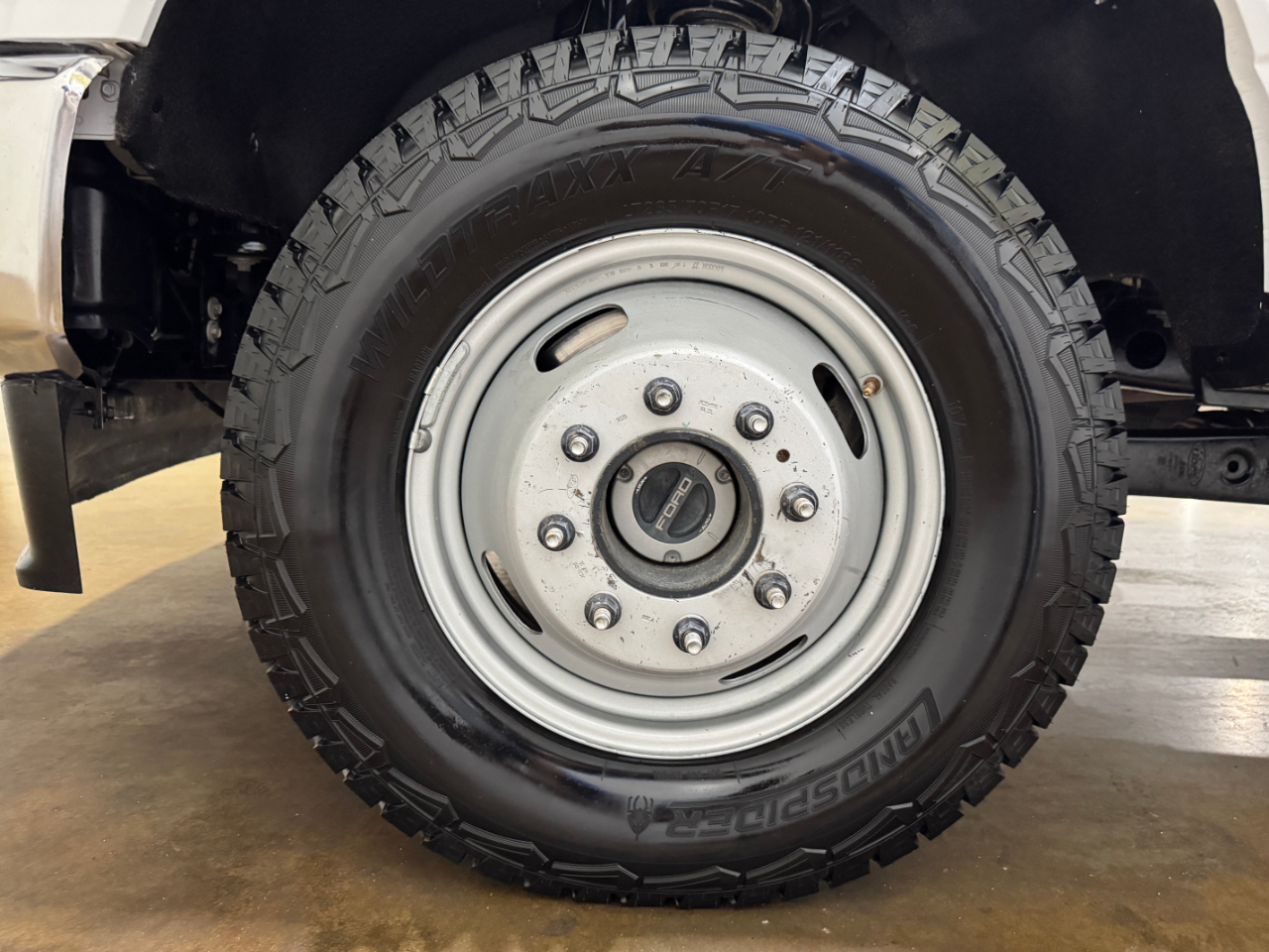 Ford Super Duty F-350 DRW  2024