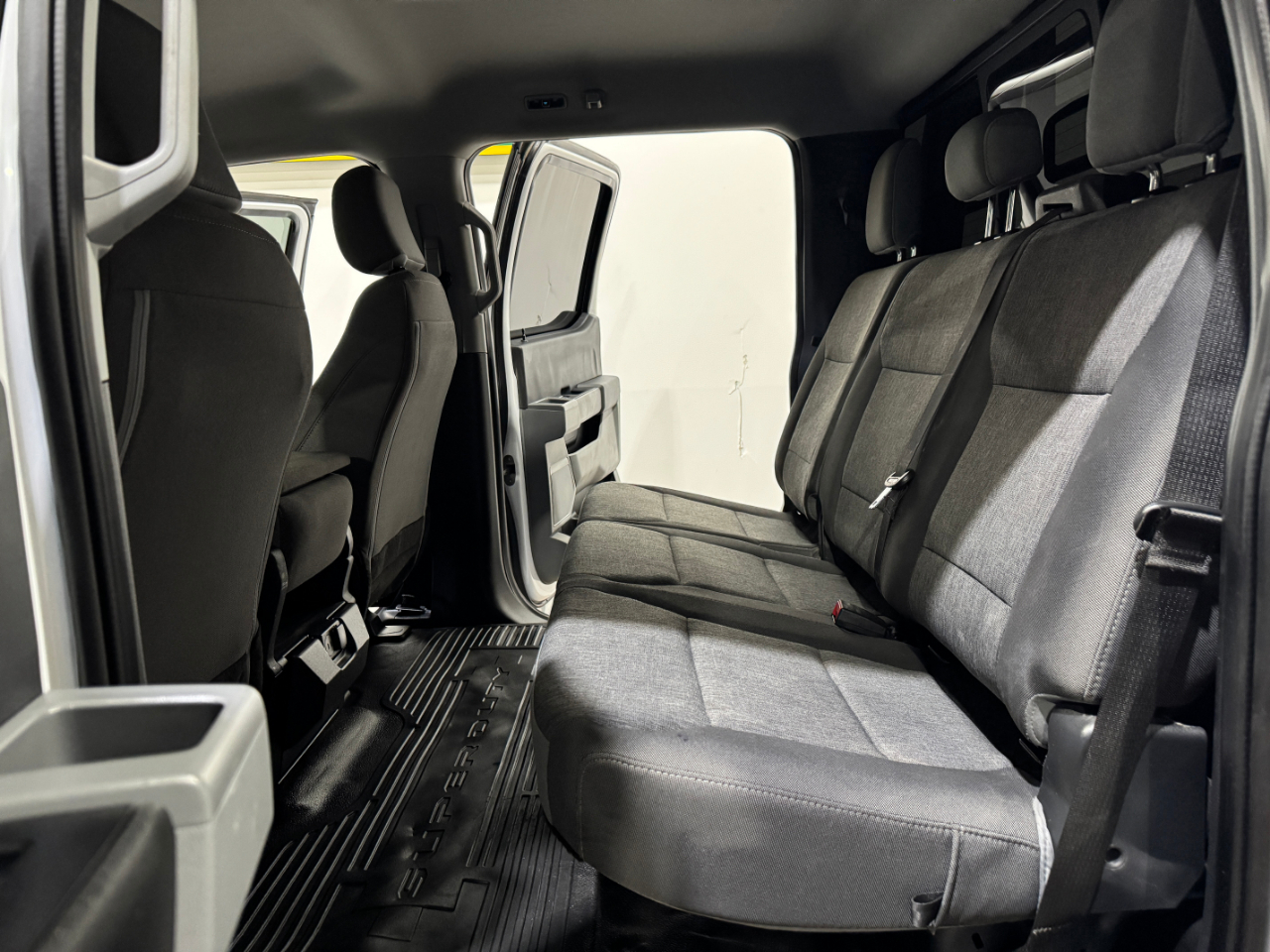 Ford Super Duty F-350 DRW  2024