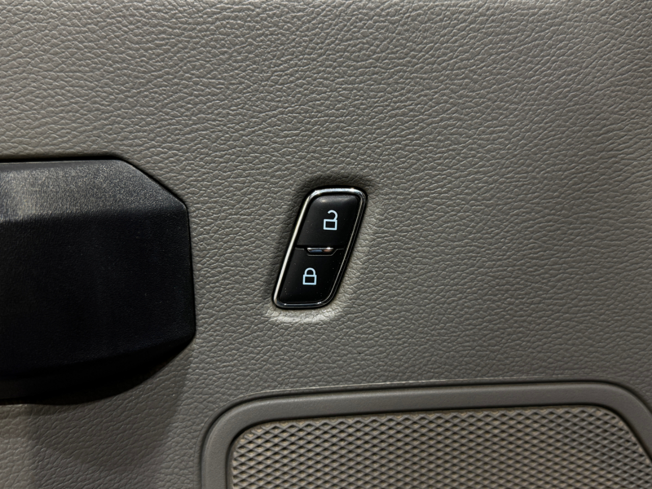 Ford Super Duty F-550 DRW  2022