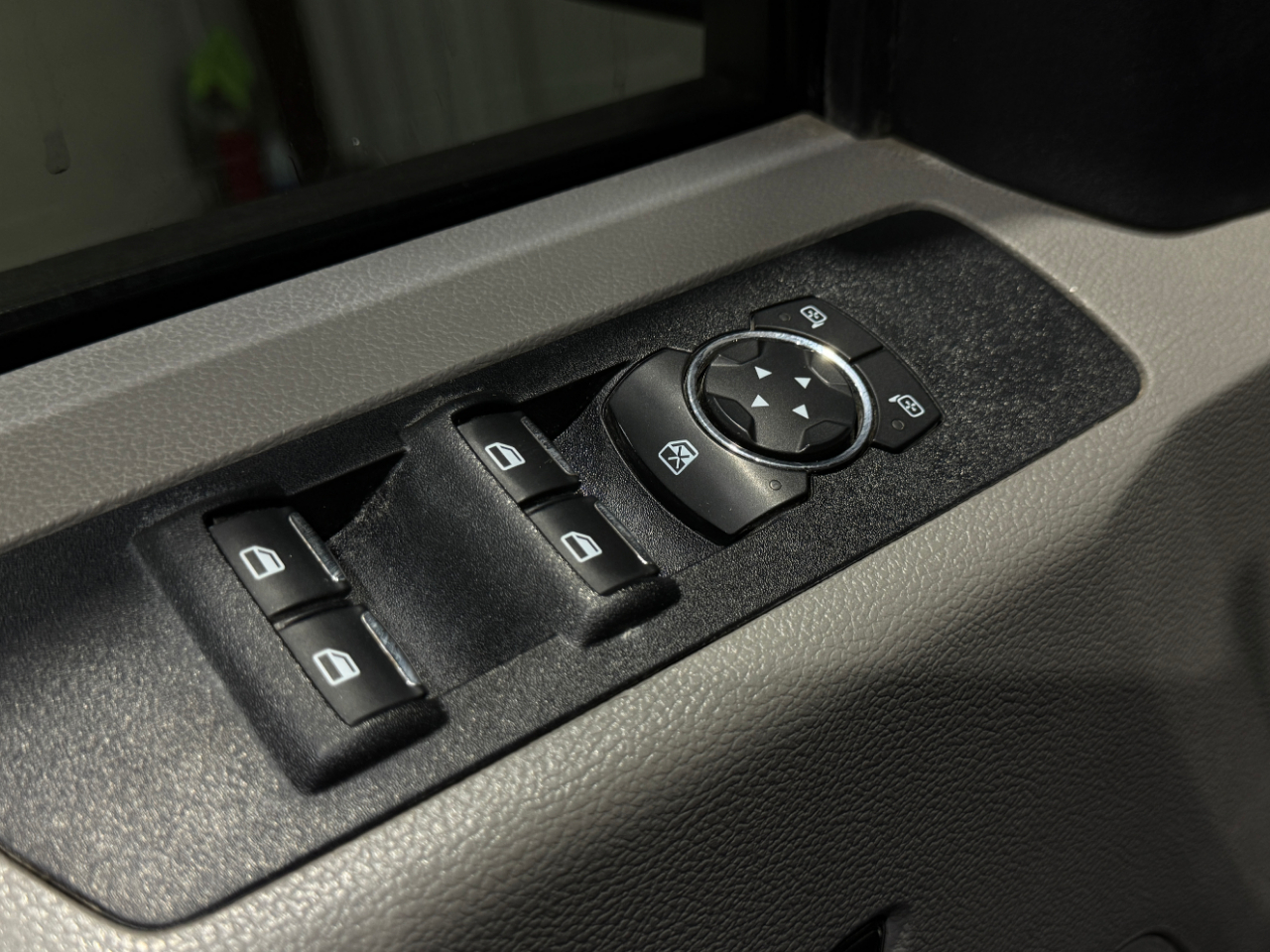 Ford Super Duty F-550 DRW  2022