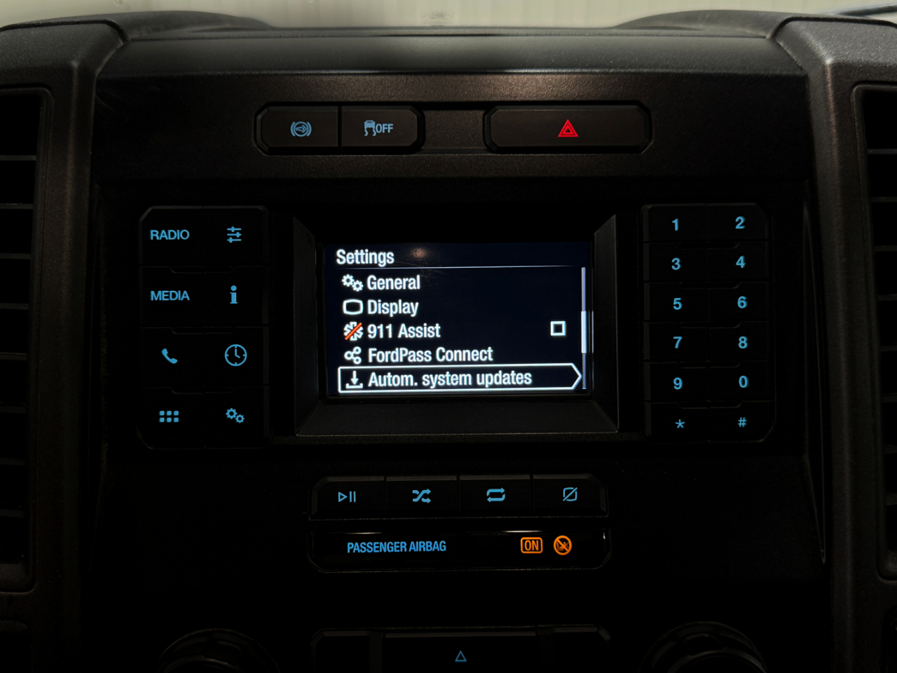 Ford Super Duty F-550 DRW  2022