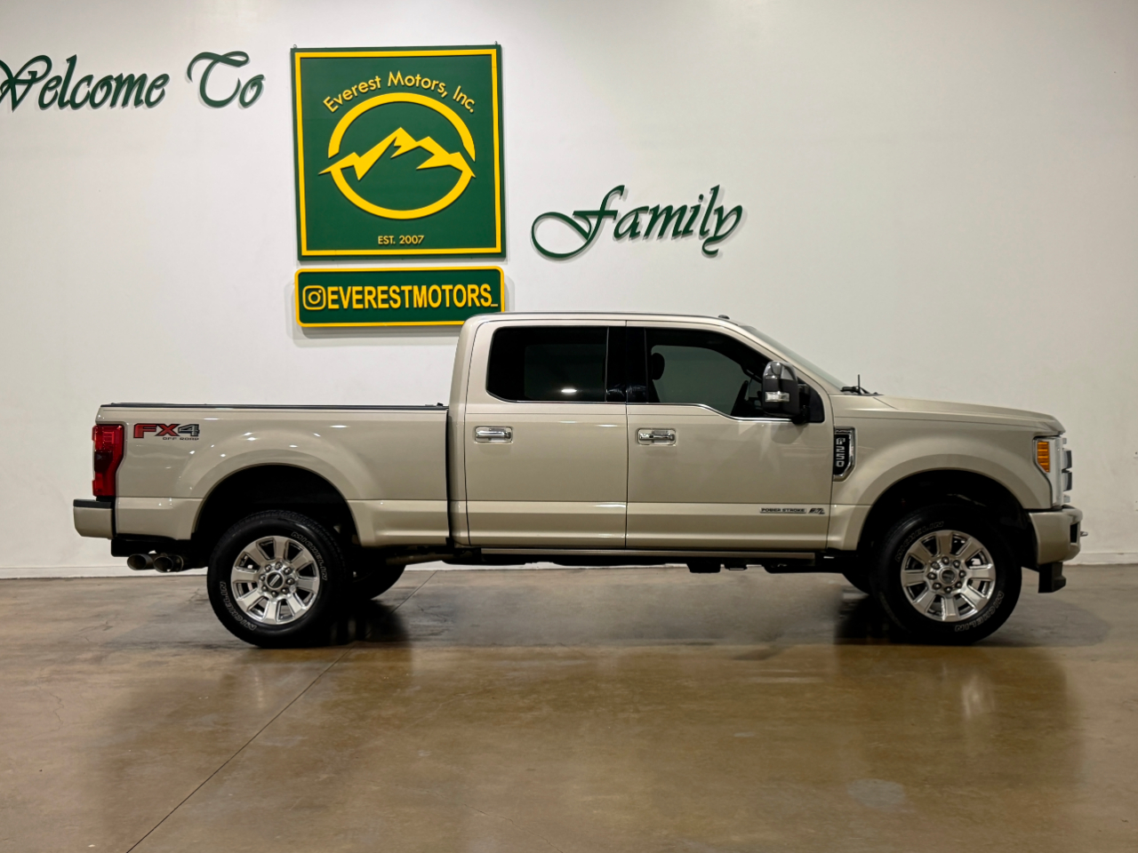 Ford Super Duty F-250 SRW  2017