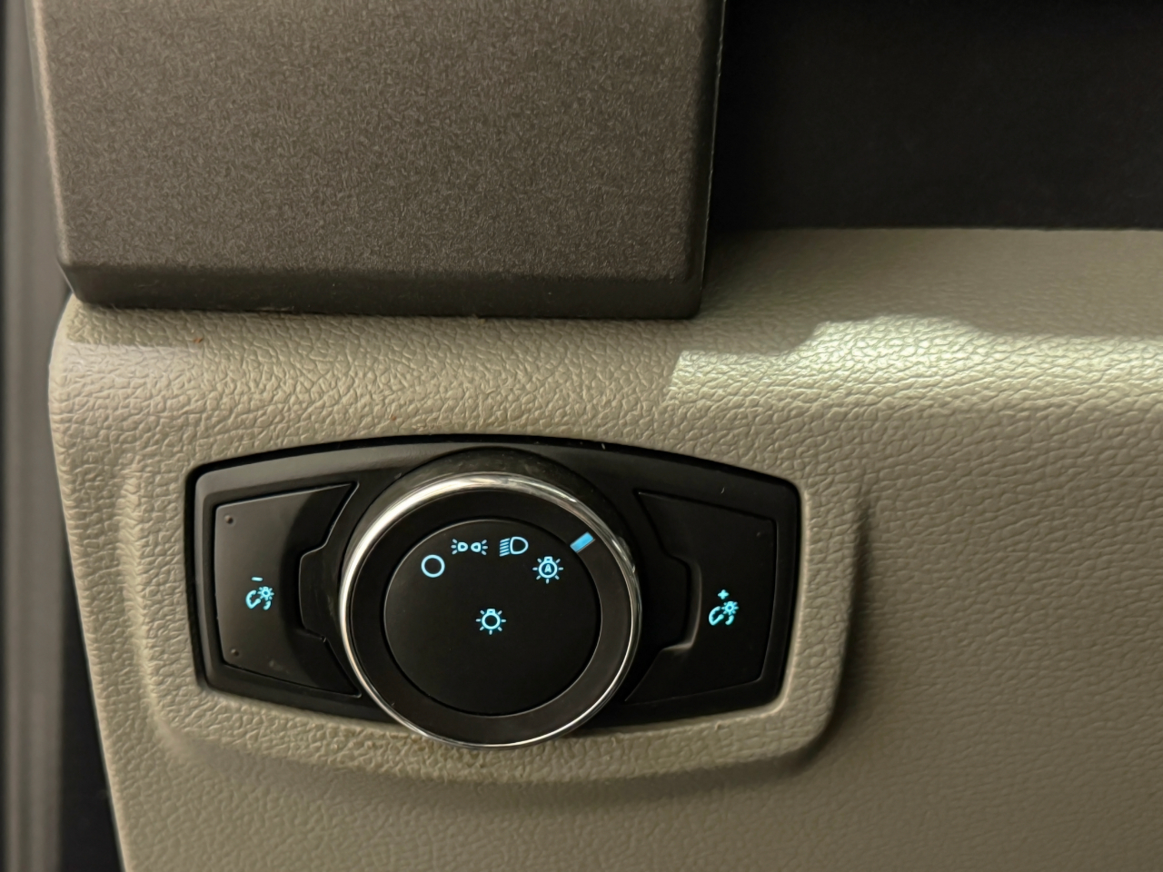 Ford Super Duty F-350 DRW  2021