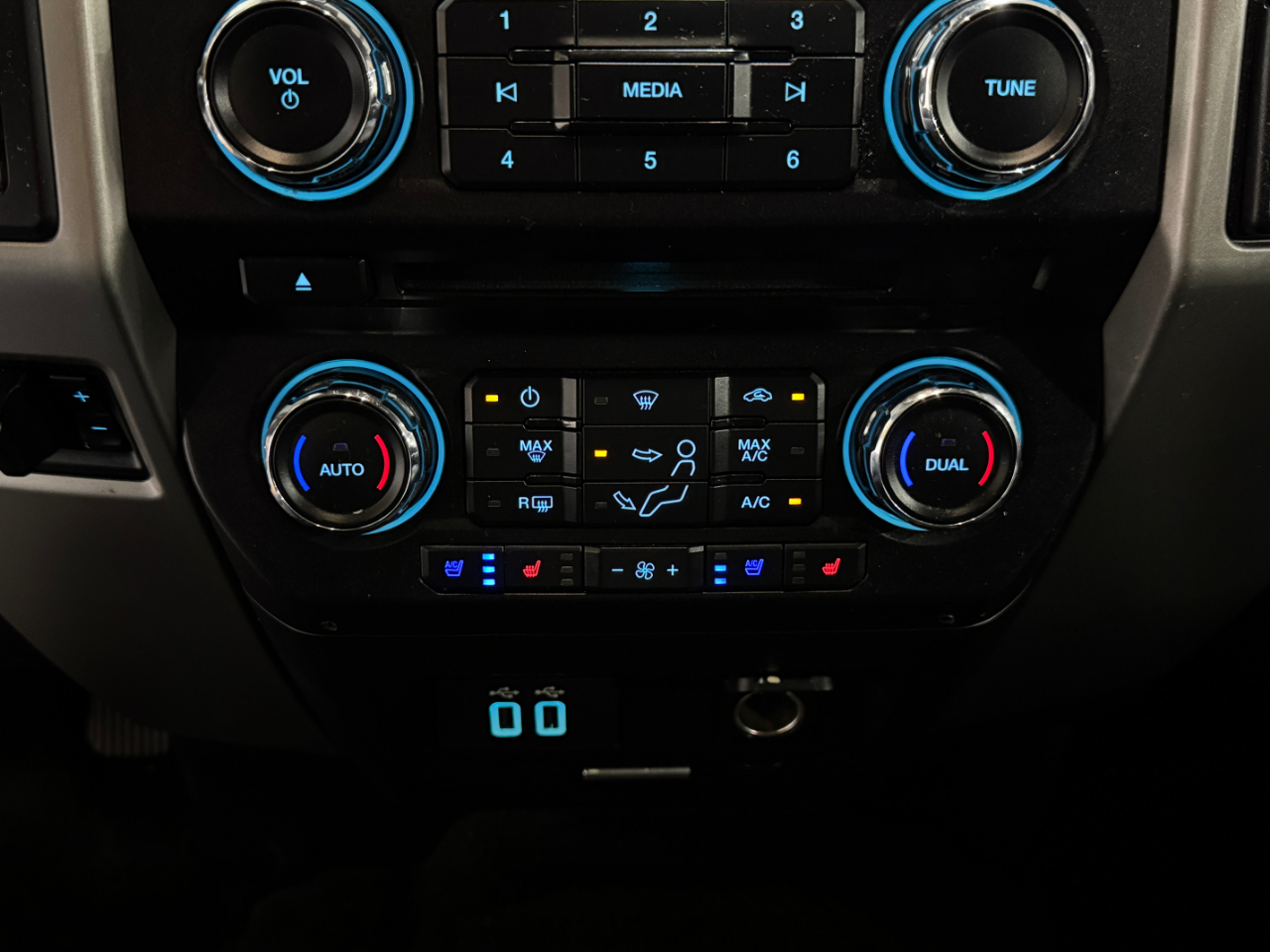 Ford Super Duty F-250 SRW  2017