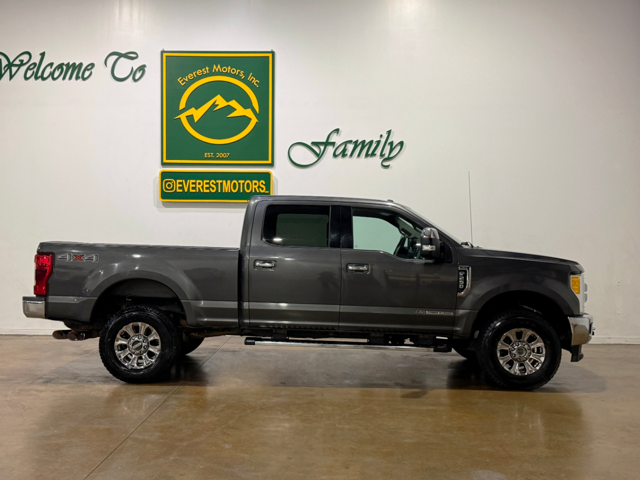 Ford Super Duty F-250 SRW  2017