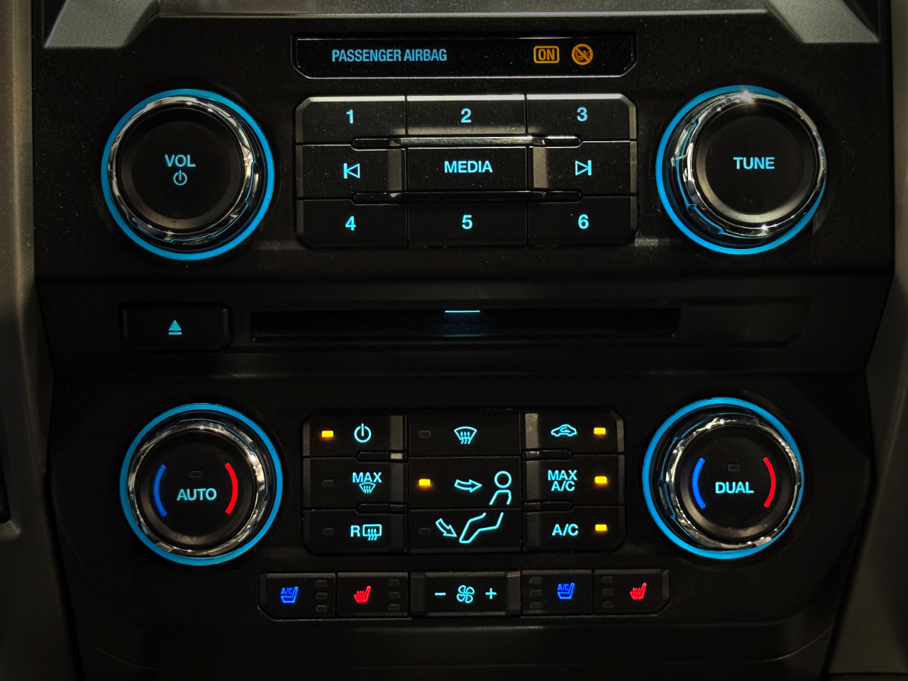 Ford Super Duty F-350 DRW  2018