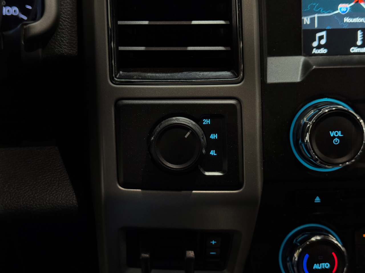 Ford Super Duty F-350 DRW  2018