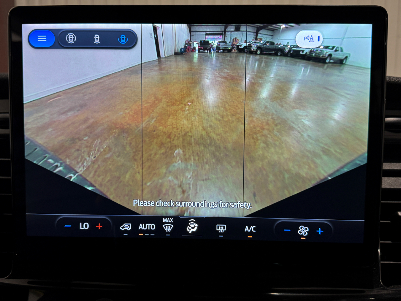 Ford Transit Passenger Wagon  2023